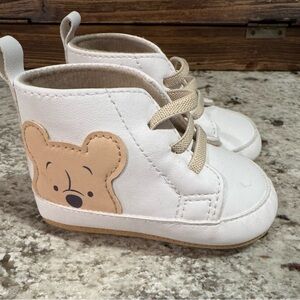 Disney Baby Winnie the Pooh Baby Shoes 3-6 months